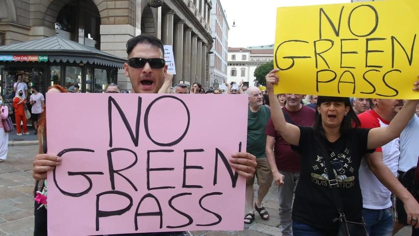 Una manifestazione no green pass