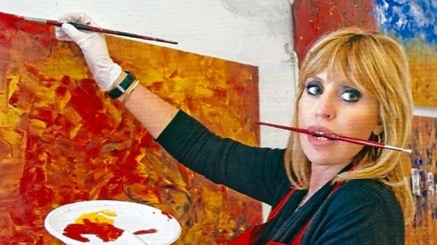 TRA I PENNELLI Alessandra Mussolini impegnata a dipingere