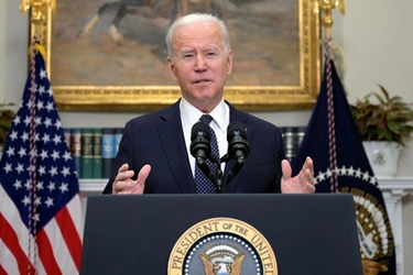 Ucraina, Biden e leader Ue chiedono de-escalation: "Pronti a imporre costi massicci"