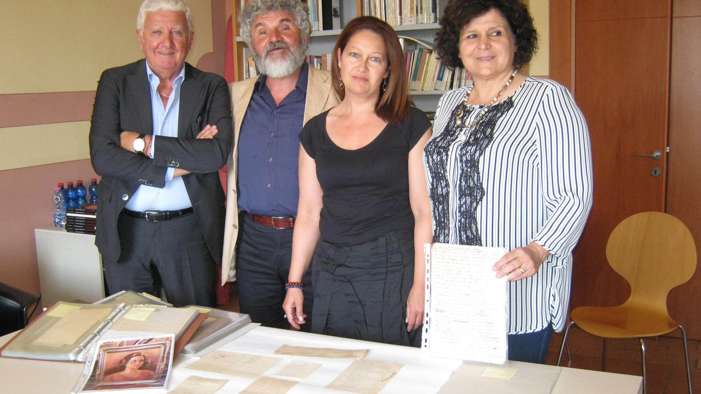 L’associazione Sammauroindustria ha acquistato da un professore un centinaio di manoscritti pascoliani pagandoli 60mila euro e mettendoli già a disposizione degli studiosi