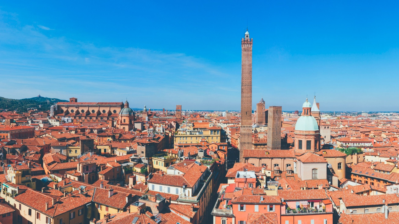 Secondo Immobiliare.it Insight, la città conta 3.380 euro al metro quadro, superando anche la Capitale con una crescita del 5,7%. La classifica delle città italiane per costo degli immobili nel 2023