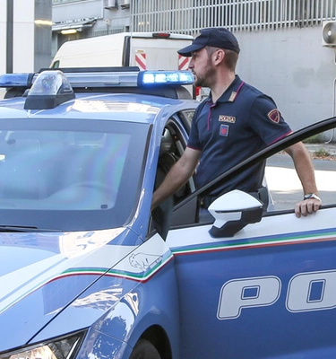 Morto per fuggire dalla polizia a Modena, la vittima aveva 23 anni