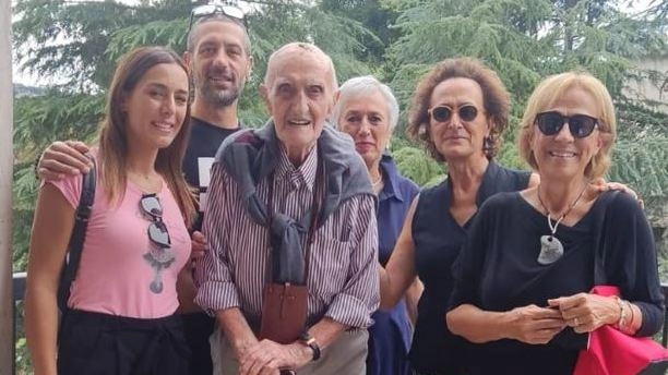 Renato ha 103 anni: una vita ricca di impegni e onorificenze