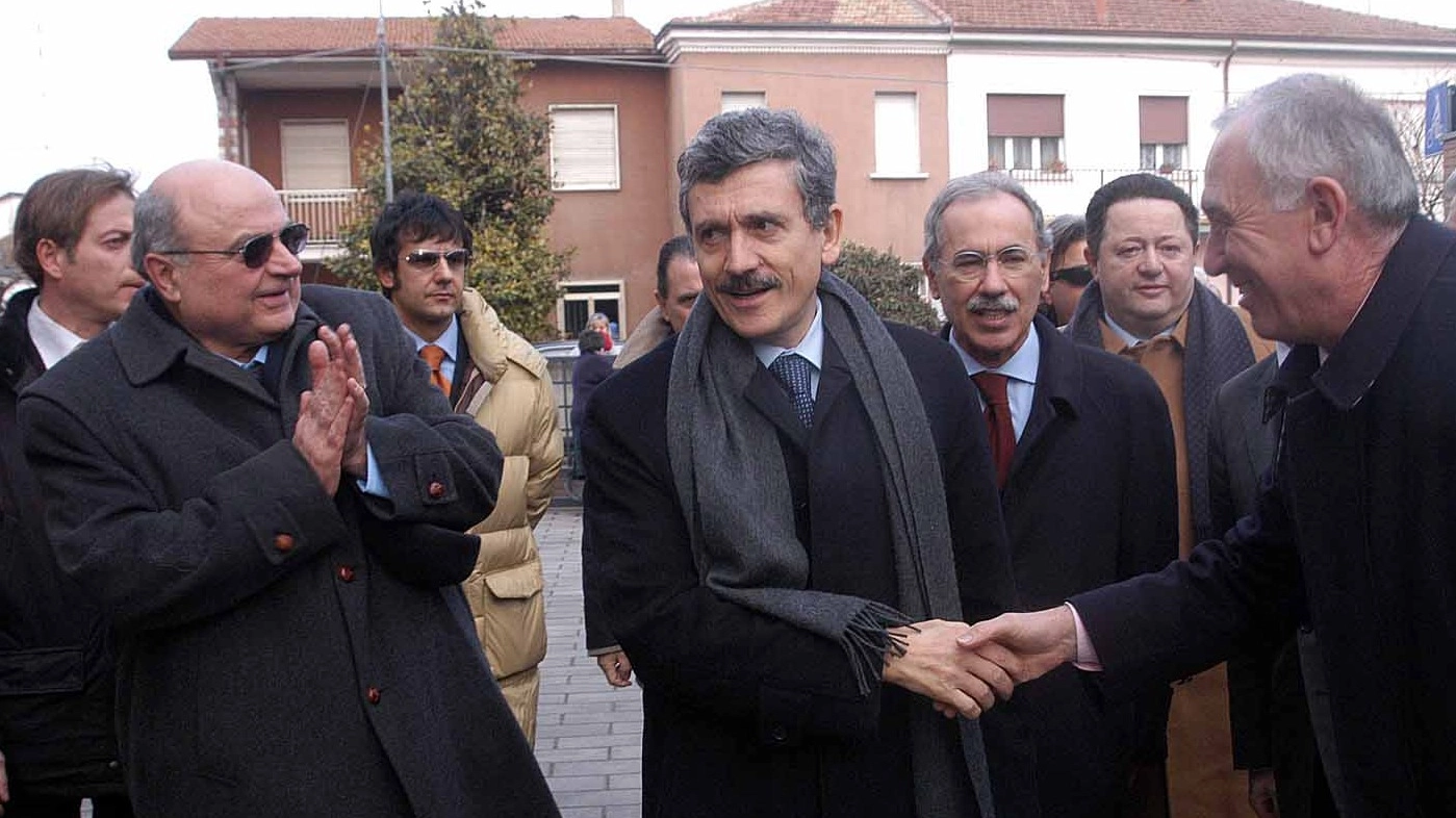 D’Alema al suo arrivo ad Argenta nel 2003. Si vedono anche Donigaglia, Dal Pozzo, Checcoli e Montanari