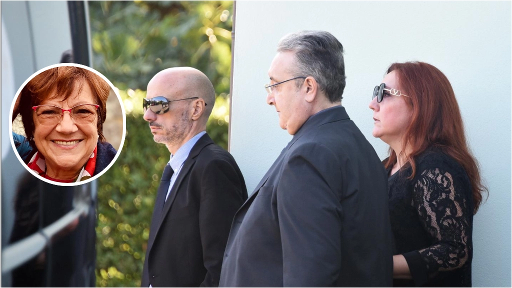 Giuliano Saponi con la sorella Chiara al funerale di Pierina Paganelli (nel tondo)