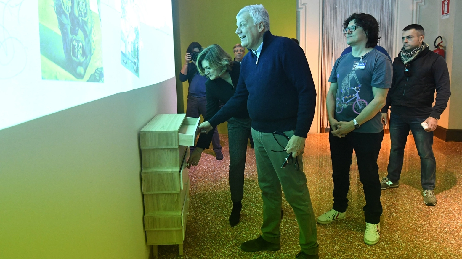 Il ministro Galletti in visita alla Dalì Experience (Fotoschicchi)