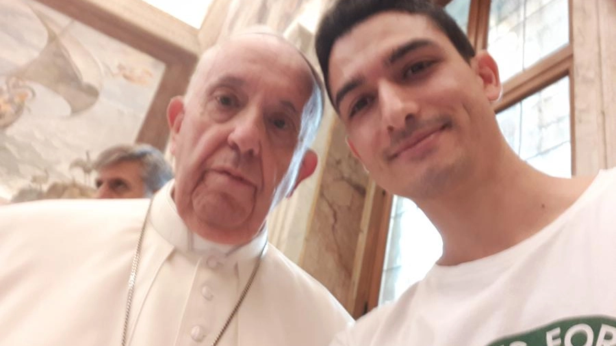 Papa Francesco con Giacomo Zattini, attivista dei Fridays for future