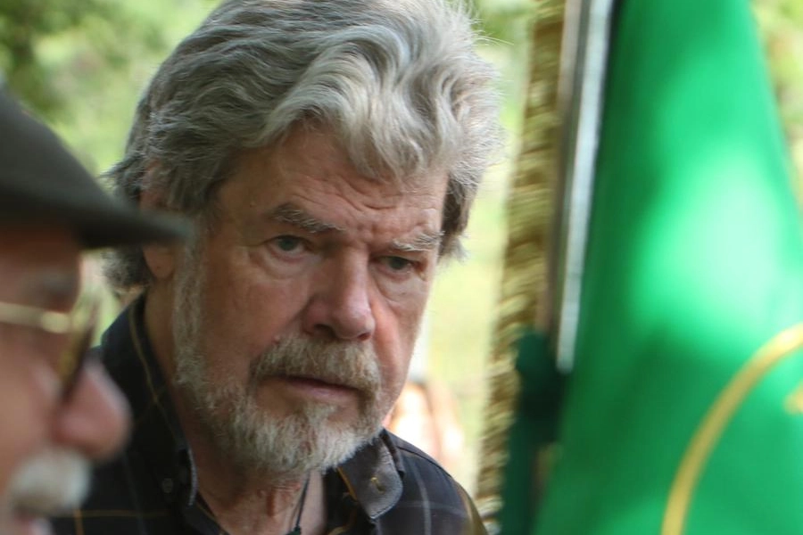 Reinhold Messner, 78 anni, primo alpinista ad aver conquistato tutti gli Ottomila (Ansa)