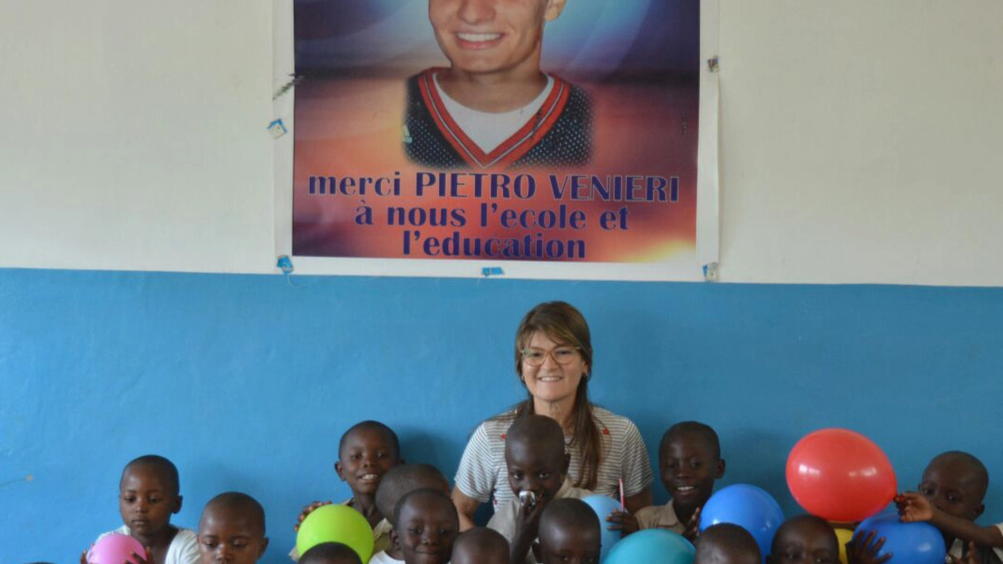 I bambini del Congo felici per l'aiuto che arriva dall'Italia
