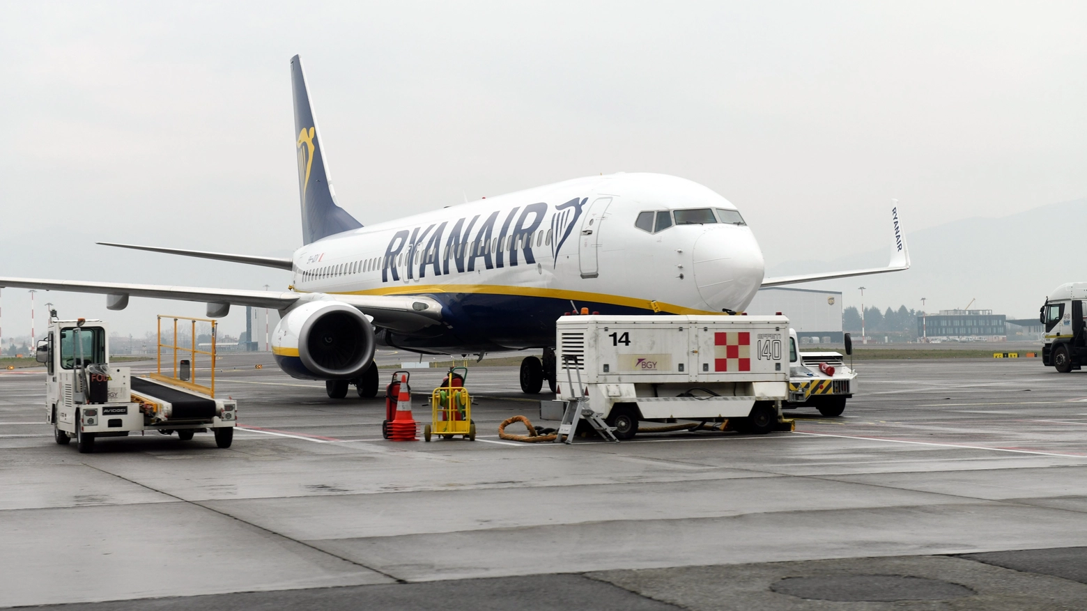 Ryanair: da aprile rotta per Praga dal Fellini di Rimini