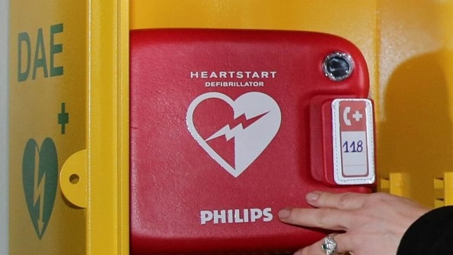 Un defibrillatore (Foto archivio)