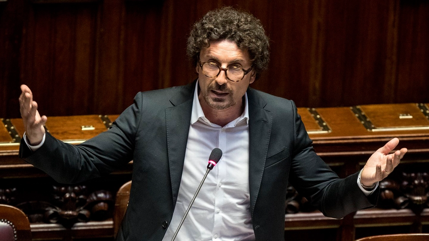 Danilo Toninelli, ministro delle infrastrutture e dei trasporti (LaPresse)