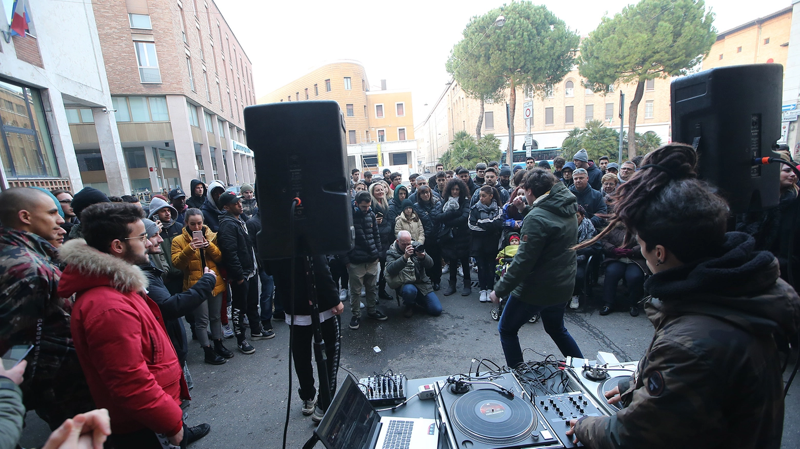Un laboratorio rap a Ravenna (foto Zani)