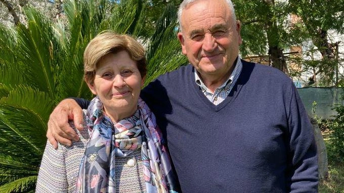 Sesto e Luigia a braccetto da cinquant’anni  Festa a Corridonia per l’inossidabile coppia