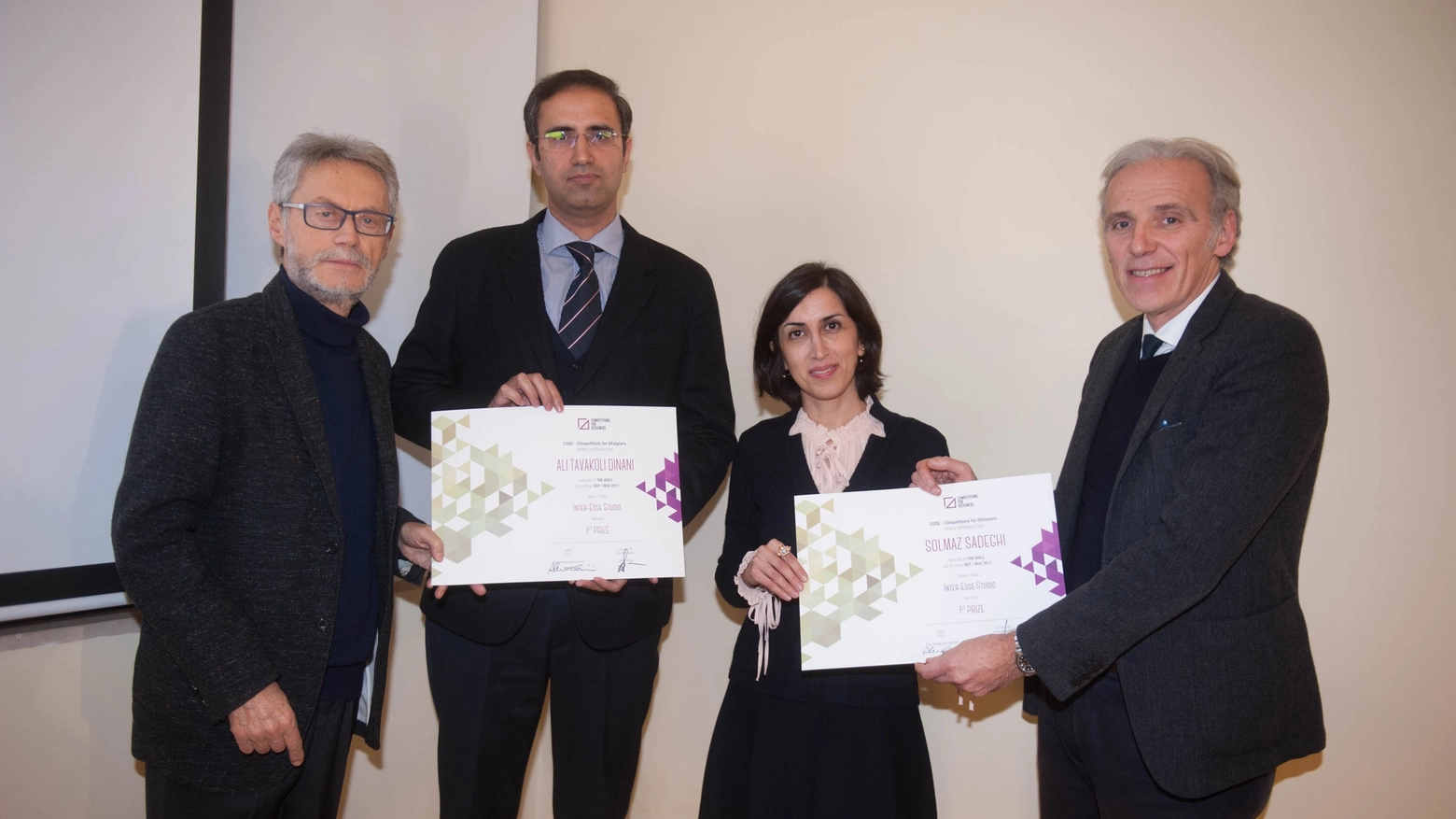 Roberto Grandi e Massimo Iosa Ghini premiano i vincitori (foto Schicchi)