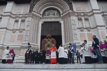 Benedizione Madonna di San Luca oggi. Preghiera per fermare le piogge: “Affidiamo a Maria il dolore per chi è morto”