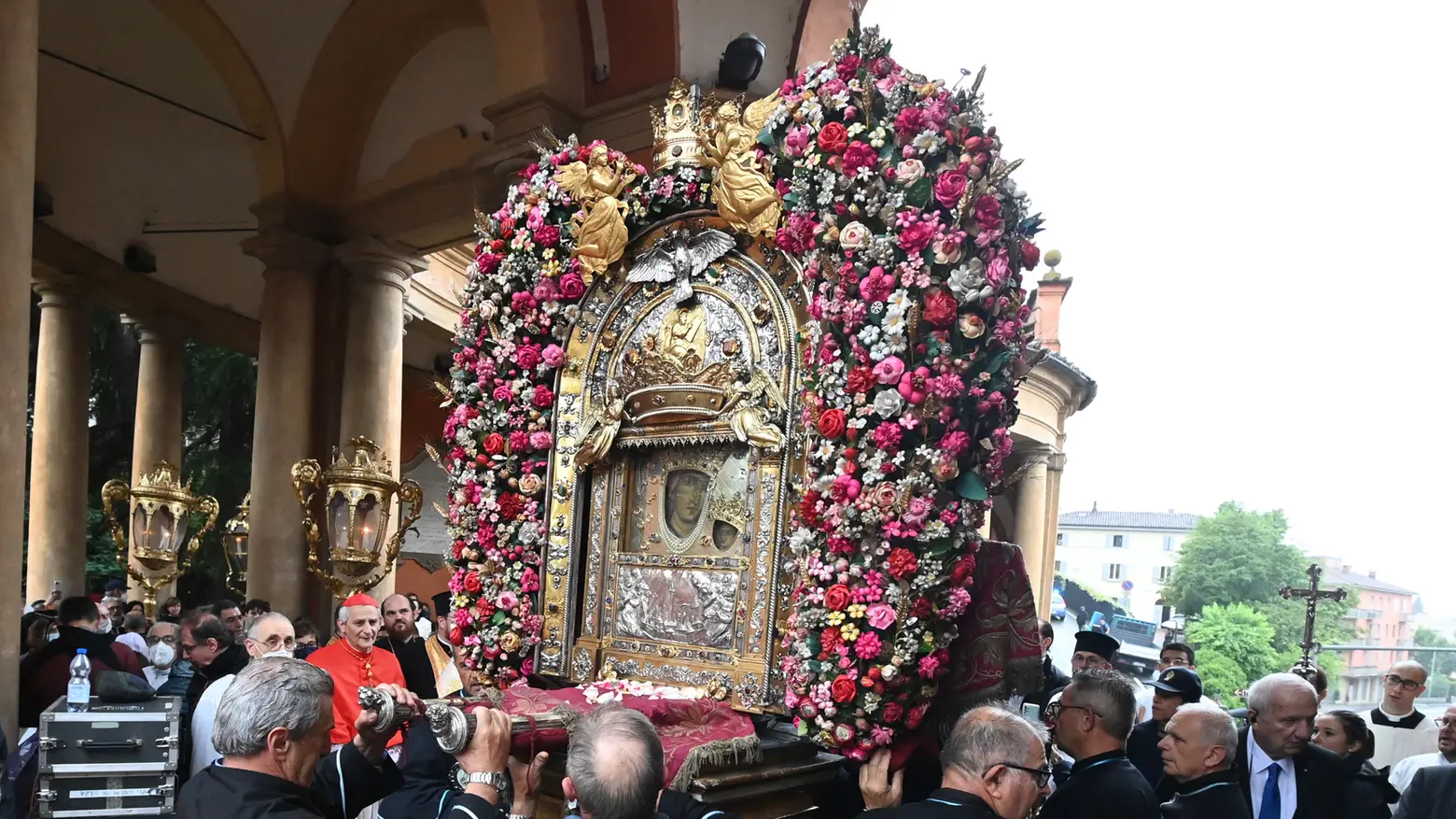 Madonna di San Luca, oggi la risalita al Colle