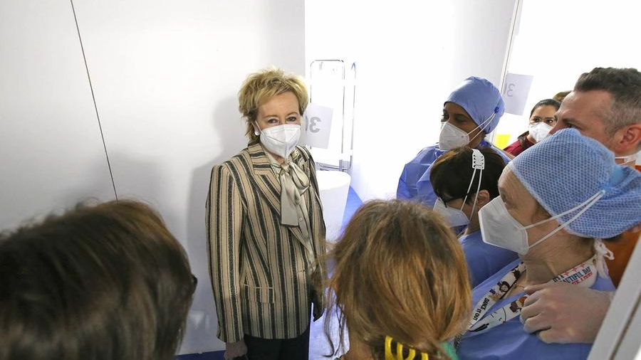 Letizia Moratti in visita al centro vaccinale Solaris a Carate