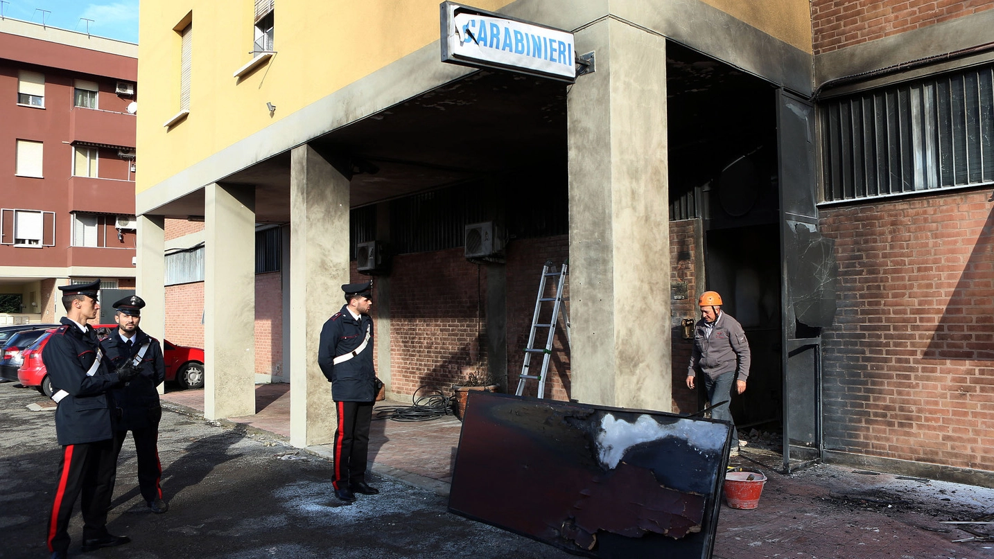La Stazione Corticella dei carabinieri devastata dopo l’esplosione del 27 novembre 2016