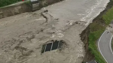 Alluvione a Bologna: distrutto il ponte della Motta tra Budrio e San Martino in Argine