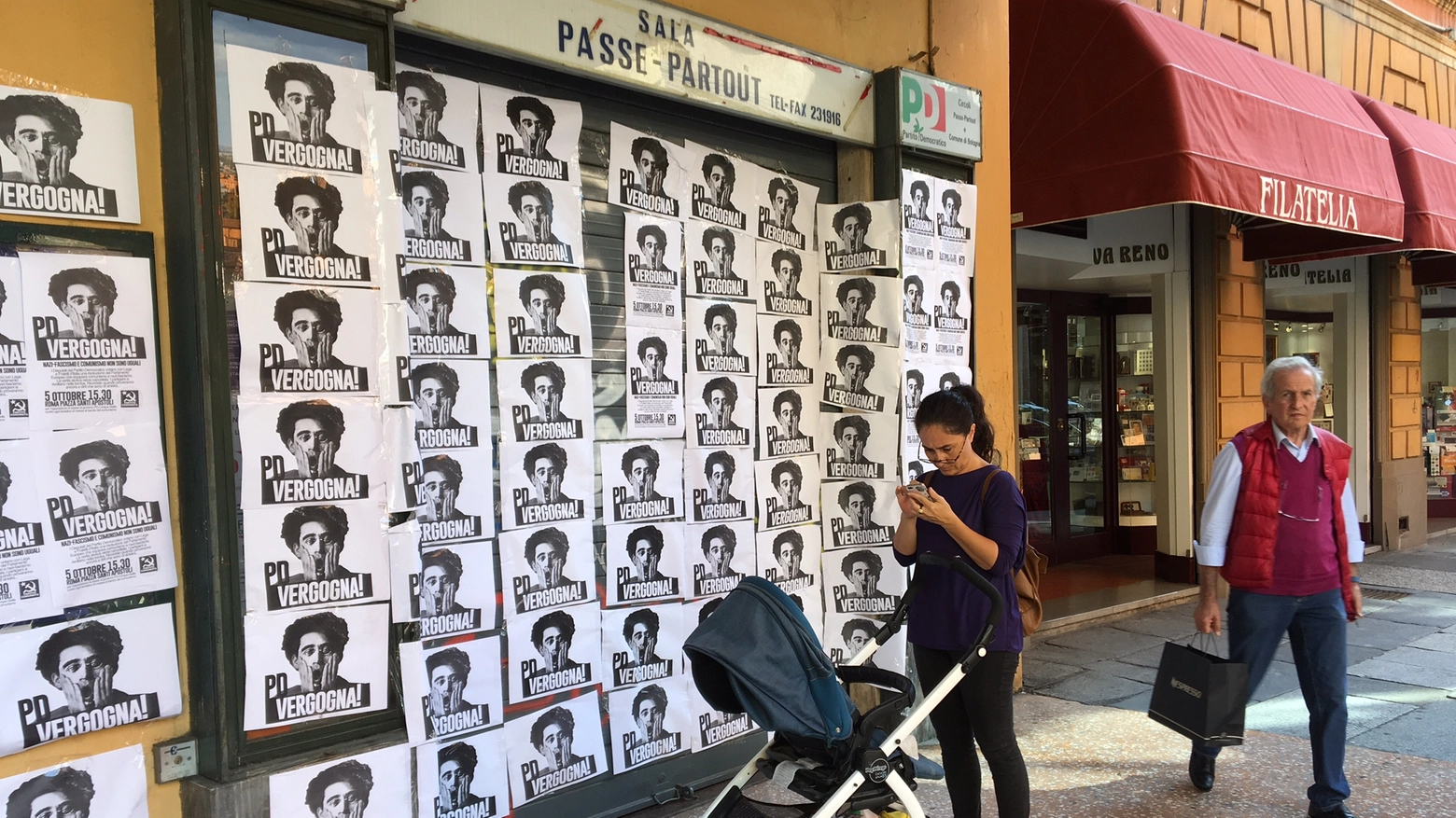 Circoli Pd nel mirino dei vandali a Bologna (FotoSchicchi)