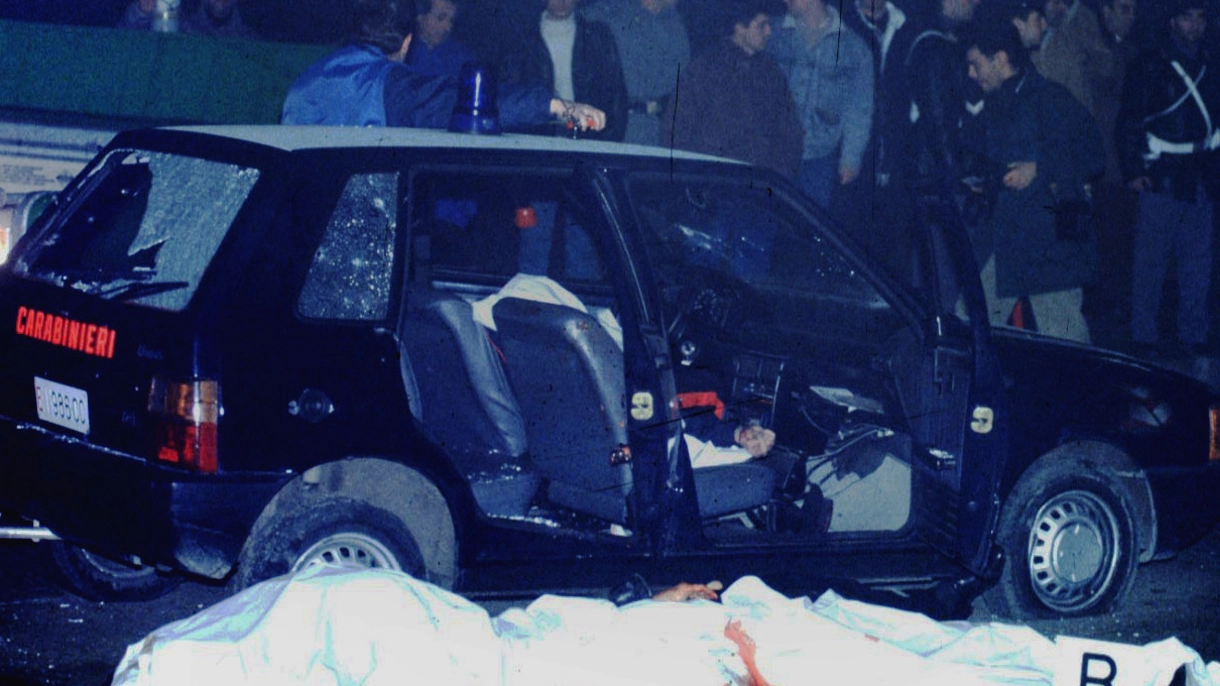 Il 4 gennaio 1991 i killer della Uno bianca uccidono tre carabinieri: è la strage del Pilastro