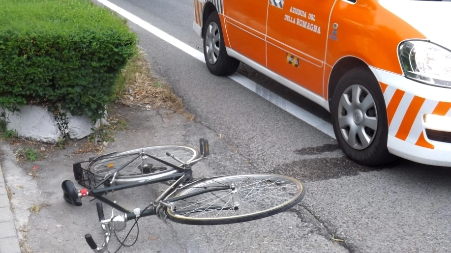 Incidente ad Alfonsine, un ciclista in gravi condizio