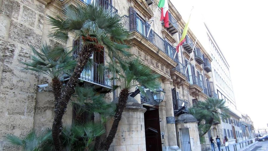 Palazzo d'Orleans a Palermo: la Sicilia sarà la prima regione a tornare gialla (Ansa)