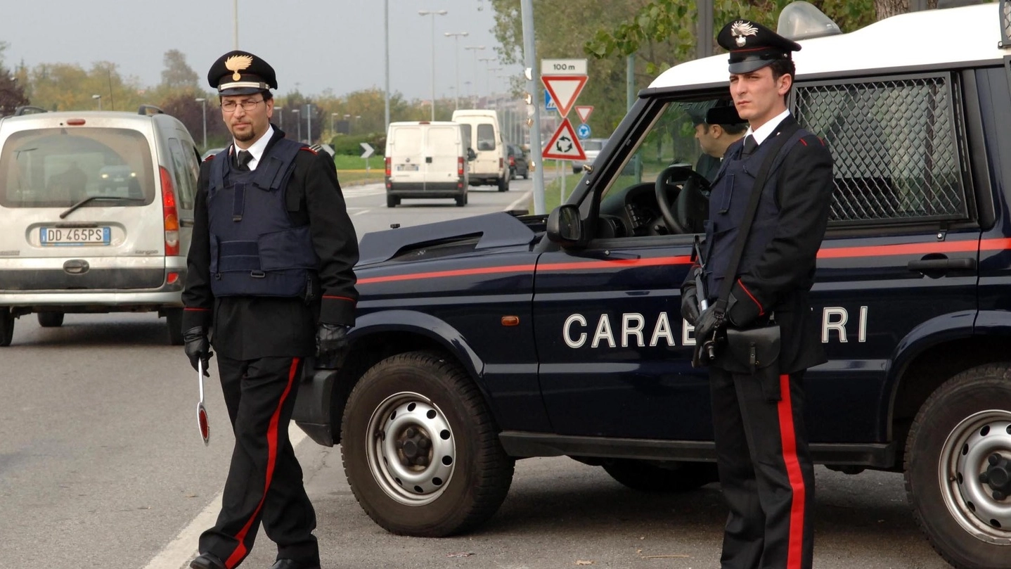 Controllo dei carabinieri (repertorio)