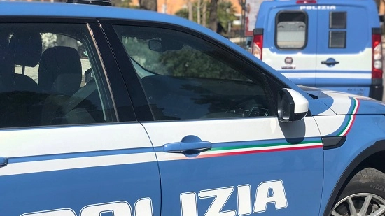 Droga e furto, tre giovani denunciati dalla polizia di Ancona