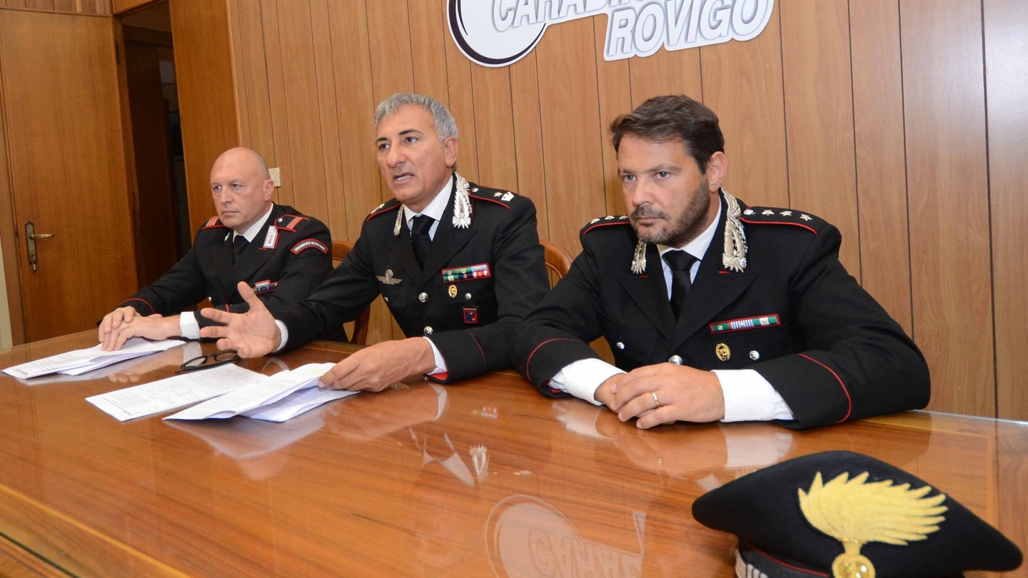 La conferenza stampa dei carabinieri (Foto Donzelli)