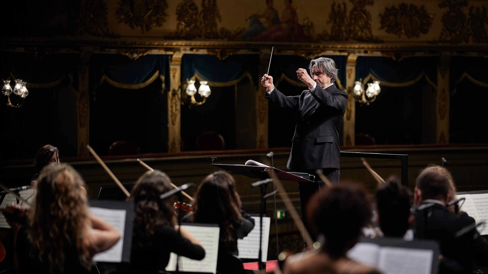 L'Orchestra Cherubini diretta dal maestro Muti.