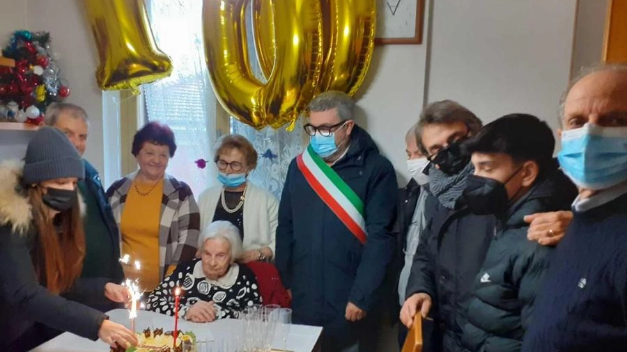 Leontina e Mario: festa  per i nuovi centenari    