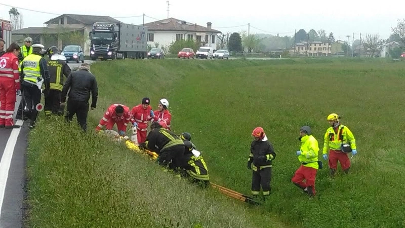 Incidente a Reggiolo, i soccorsi al ferito