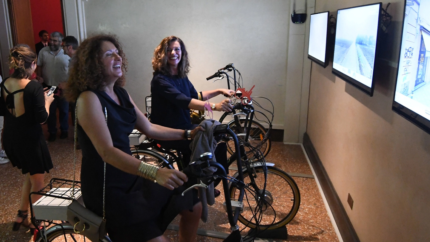 Bologna Experience a Palazzo Belloni, le bici interattive (foto Schicchi)