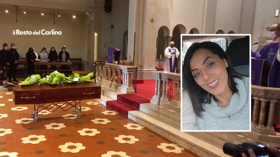 Samantha Migliore, fiori e lacrime per il funerale