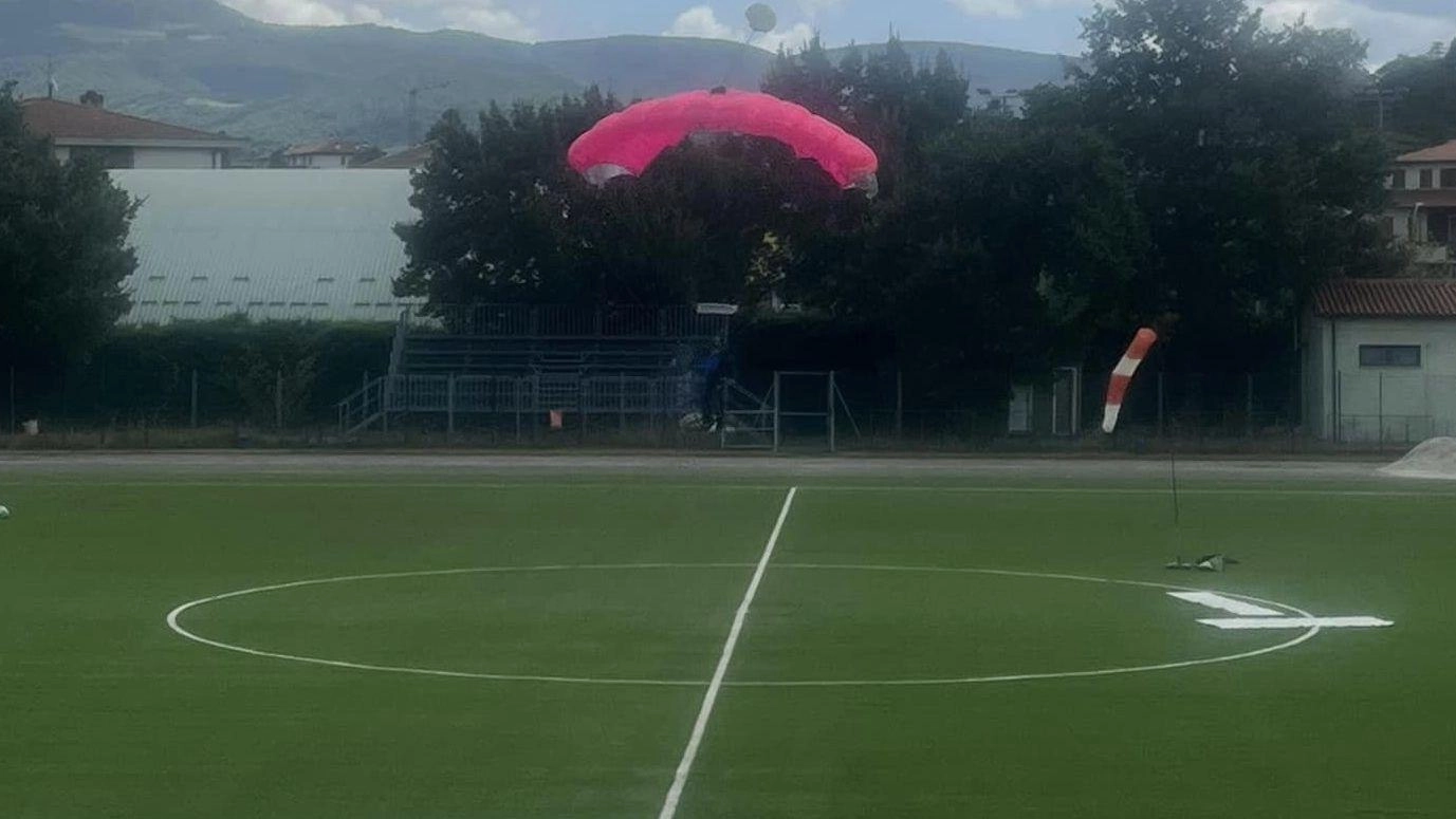 Incidente con il paracadute  Ex ufficiale finisce a Torrette