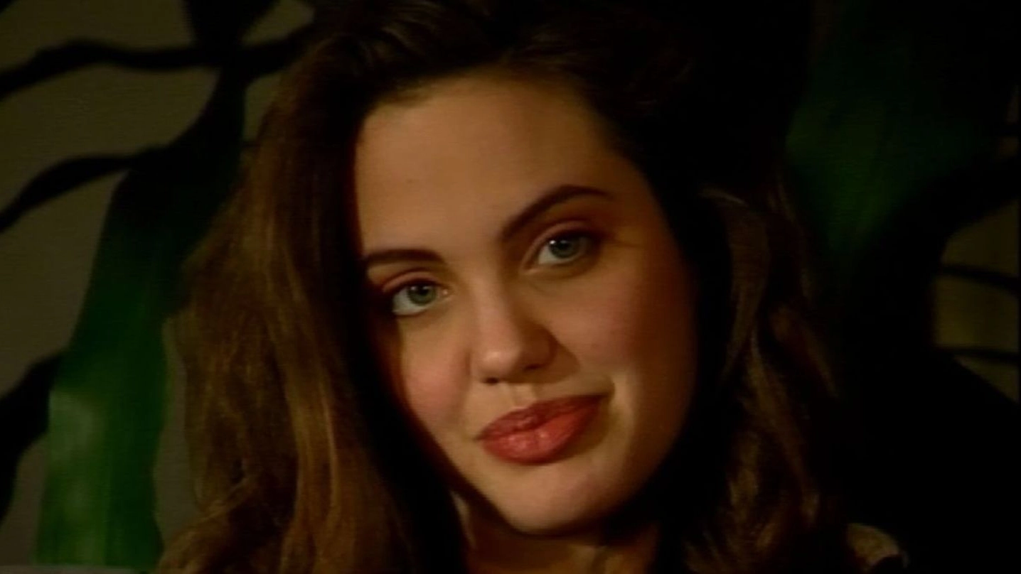 Angelina Jolie nel video di ‘Alta Marea’ in mostra al Mosaic Music Video Awards di Ravenna