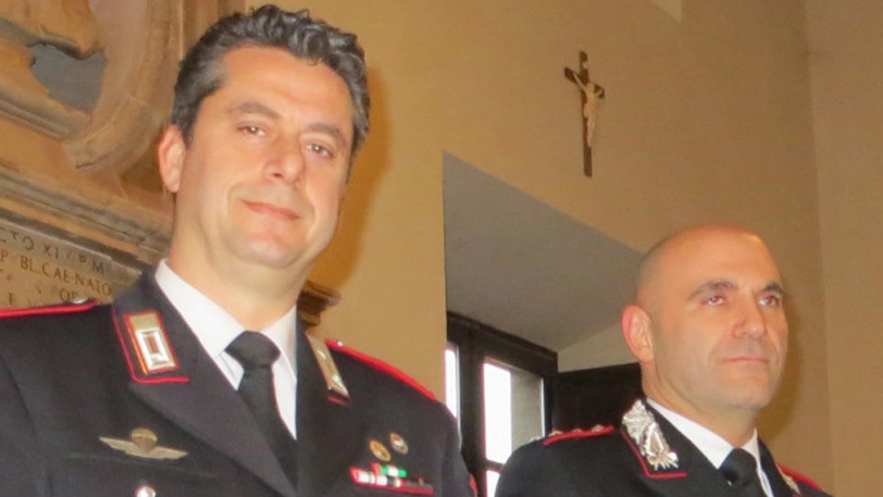 Il comandante Stefano Di Summa (a sinistra) e il capitano Alfonso Falcucci