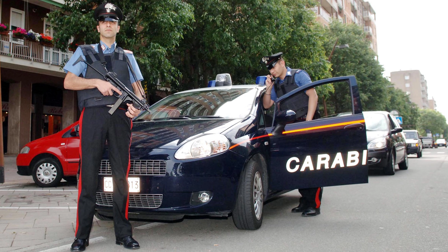 L'uomo è stato arrestato dai carabinieri (foto Canali)