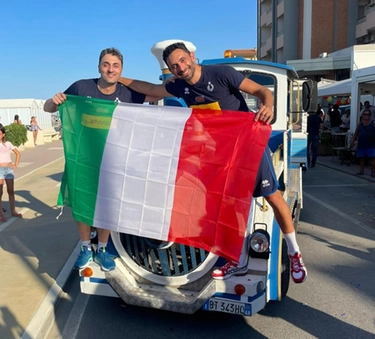 Festa a Marotta per Mazzanti e Bertini, mister vincitori della Nation League di volley