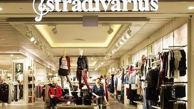 Uno dei tanti negozi del marchio Stradivarius in giro per il mondo
