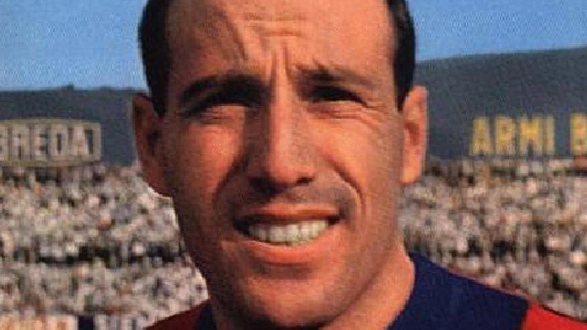 Ezio Pascutti, vinse con il Bologna lo scudetto del 1964 (Ansa)