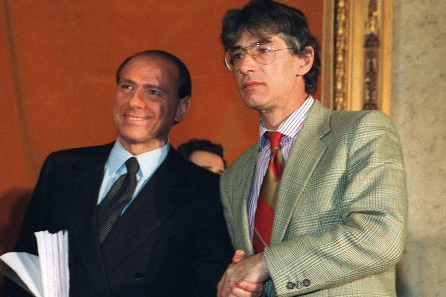 Berlusconi e Bossi firmano il patto nel 1994