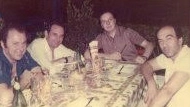 IL MAESTRO Una vecchia foto di Mario Strozzi (il primo a destra) insieme ad alcuni amici dopo un concerto