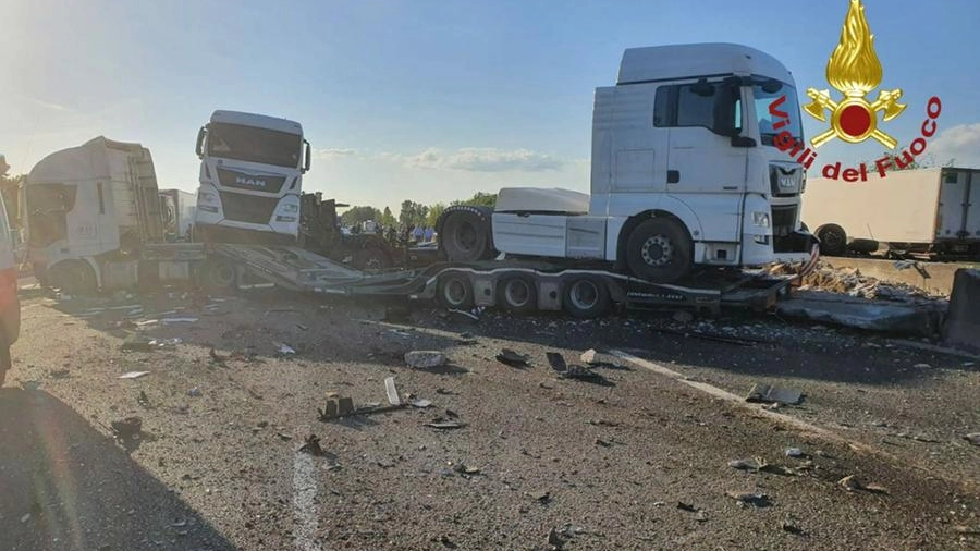 Incidente oggi in A1 tra Modena nord e Modena Sud