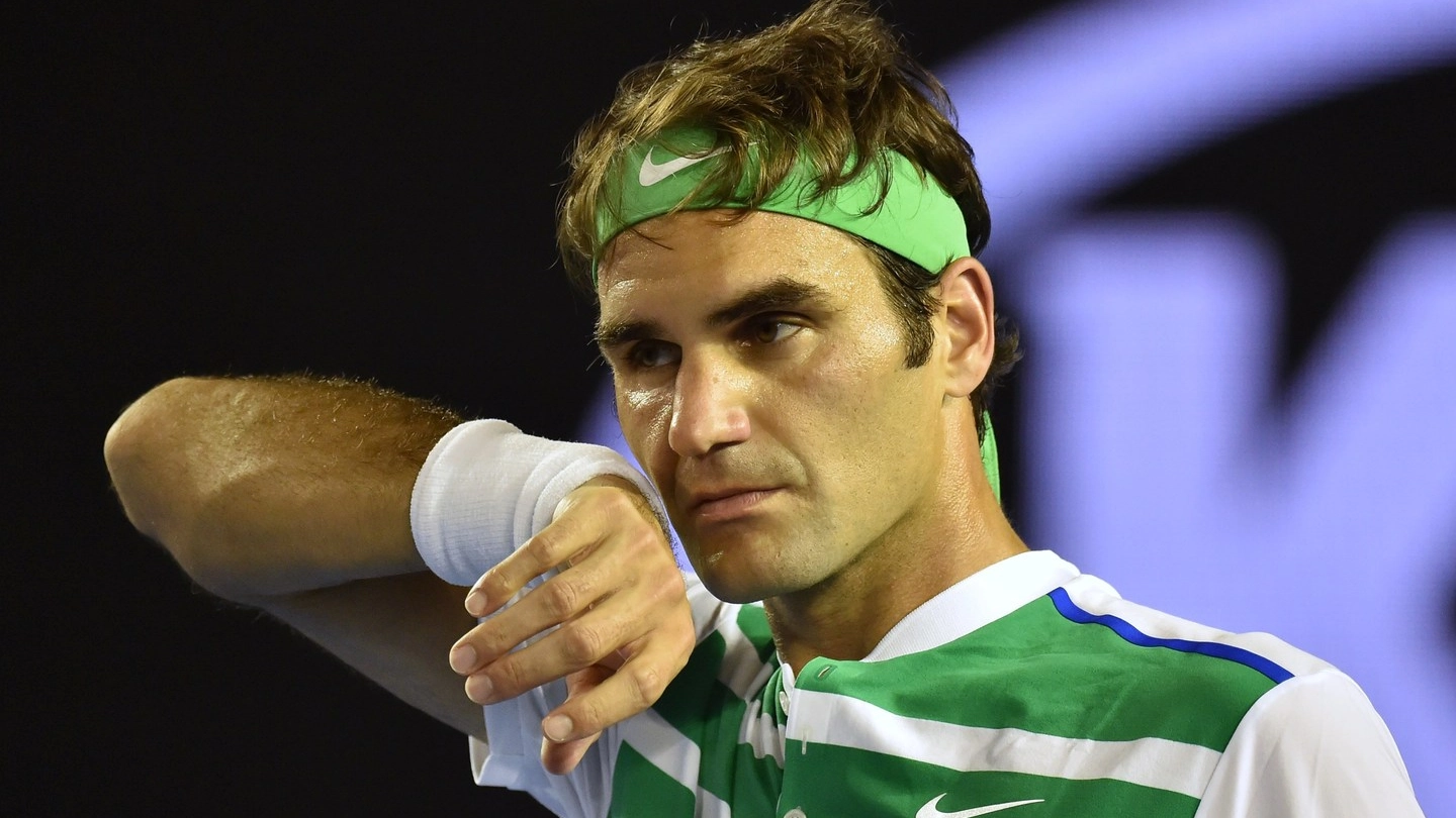 Roger Federer durante la semifinale degli Australian Open contro Djokovic (Afp)