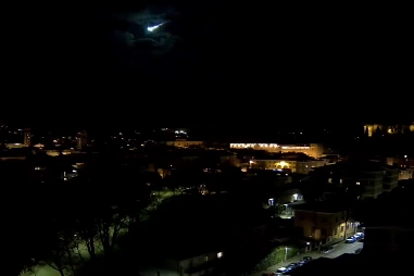 Il meteorite catturato sabato 5 marzo da una telecamera di Cesena
