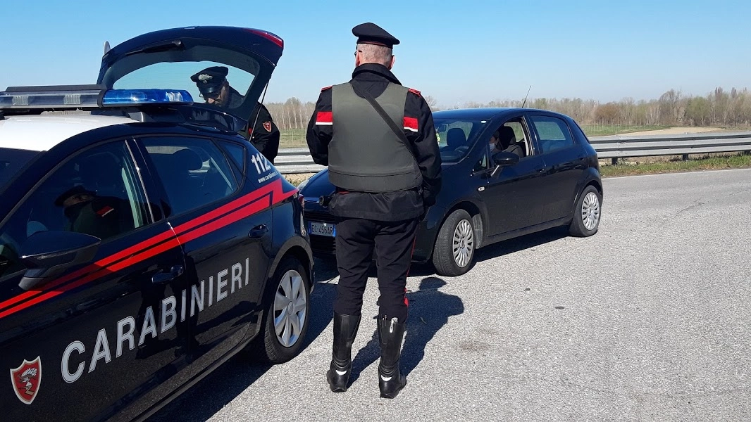 Controllo dei carabinieri (foto d'archivio)