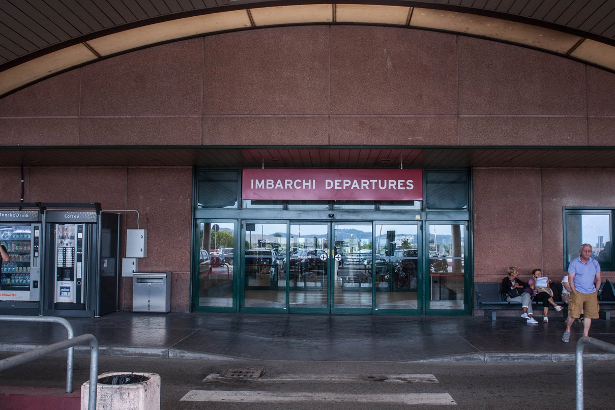 L’aeroporto Marconi di Bologna (foto Schicchi)